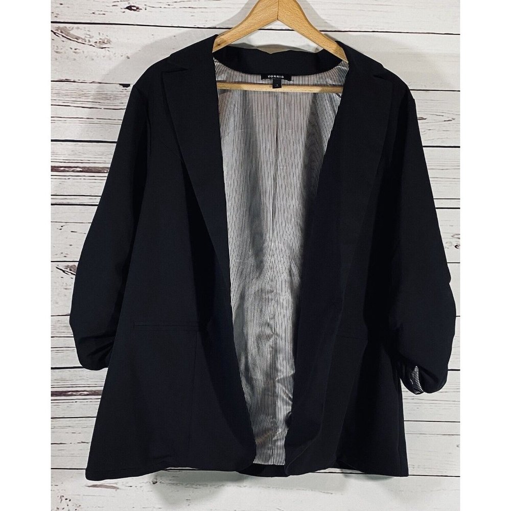 Torrid Womens Black Ruched 3/4 Sleeve Blazer Size 3 One-Button Lined Career Plus - Picture 3 of 13